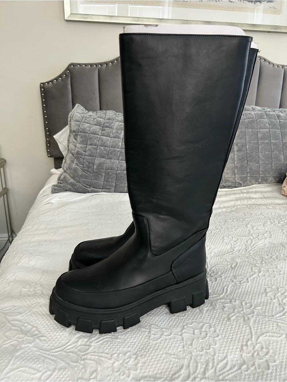 Circus by Sam Edelman sleek tall
